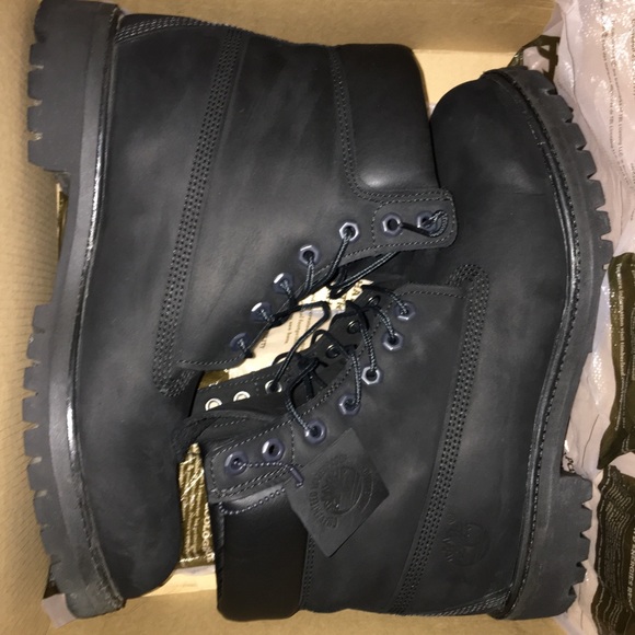 Black Timberland Boots for men. main image 7